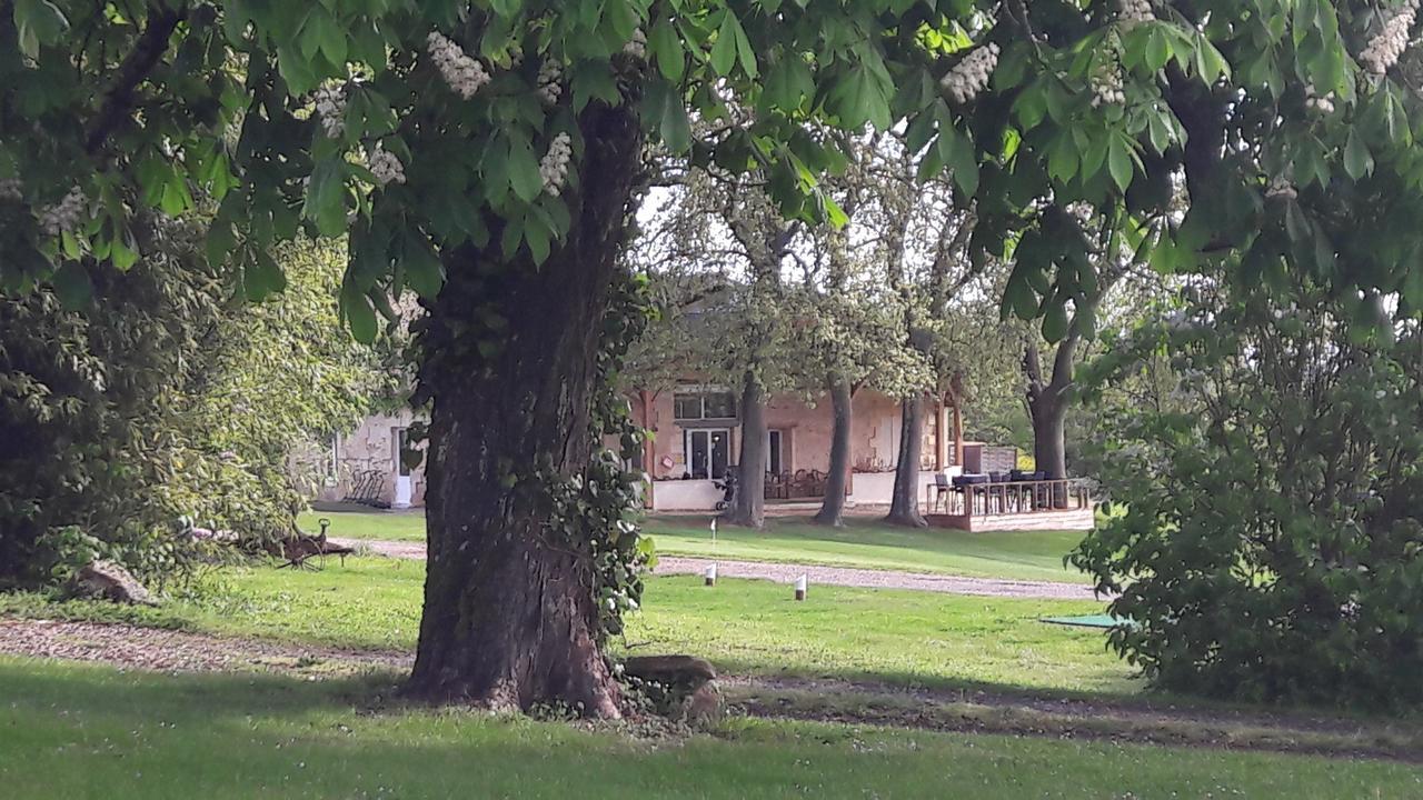 Golf De Teynac Bed & Breakfast Beychac-et-Caillau Екстериор снимка